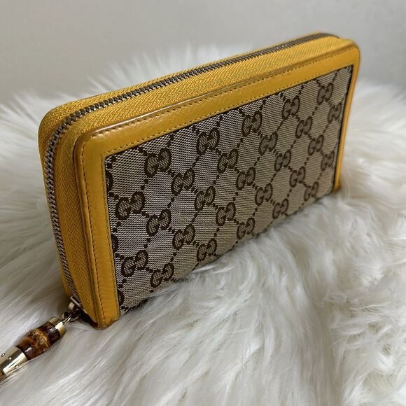 💯Authentic Gucci Zipped Long Wallet🍀 - Picture 10 of 16